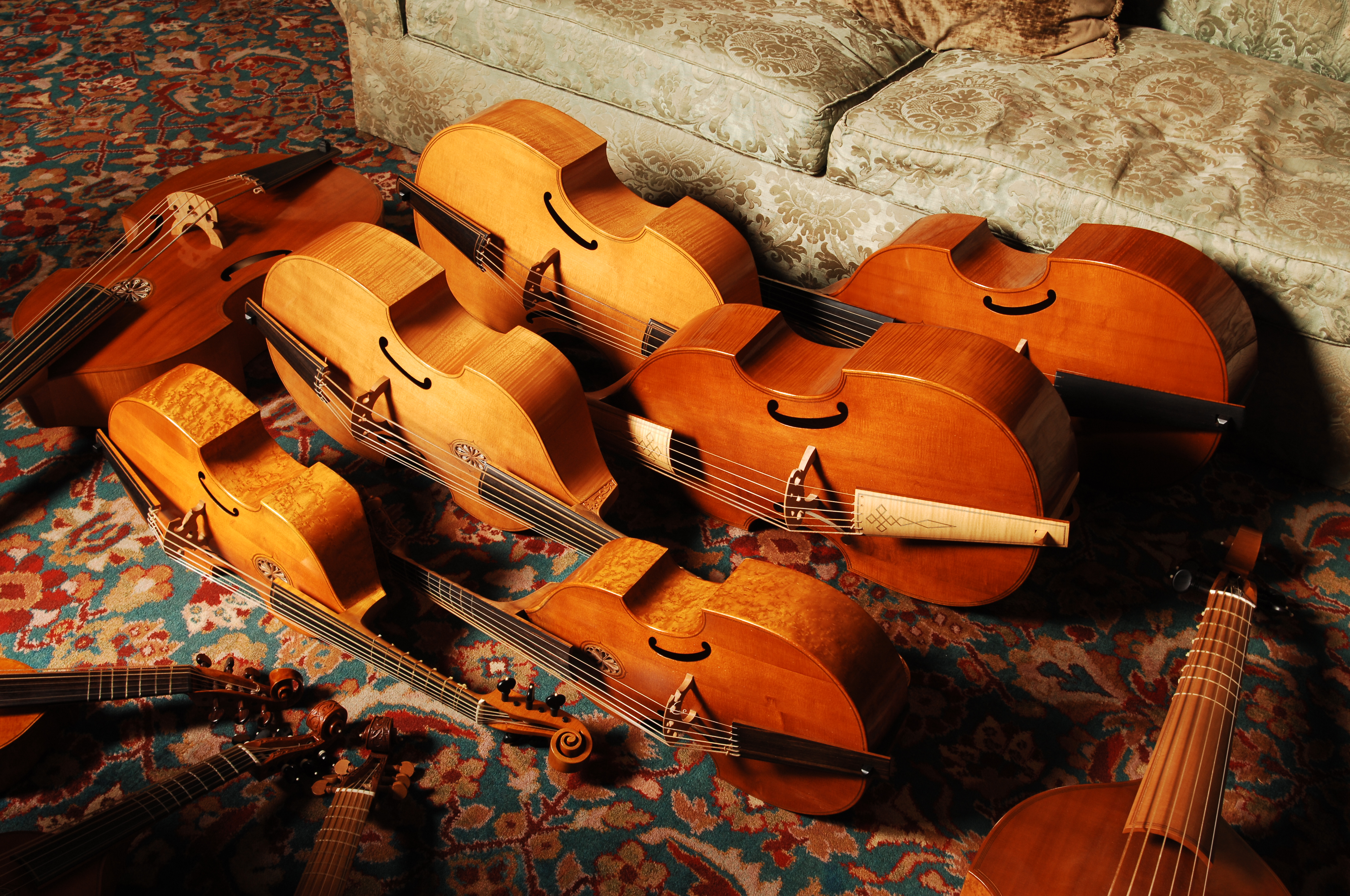 Various sizes of viols
